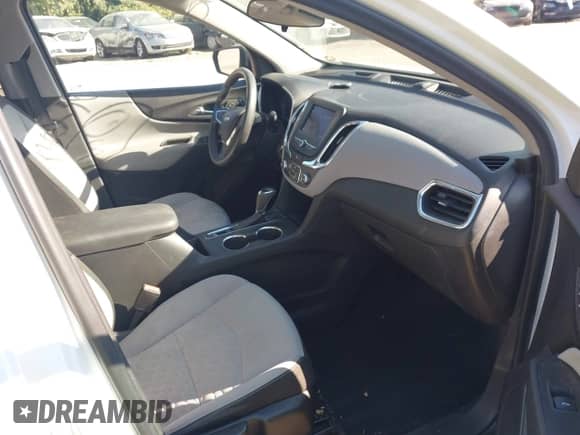 2020 Chevrolet Equinox LS с VIN 3GNAXSEV5LS597828, выставлен на аукционе IAAI как лот 43092360 с пробегом 110 823 миль миль и . История ставок и продаж доступна на DreamBid. Изображение 5.