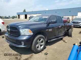 2018 Ram 1500 Express z VIN 1C6RR7FT8JS137675, wystawiony jako Copart lot #67747645 z przebiegiem 98 058 mil mil oraz Szkoda całkowita • Salvage title. Historia ofert i sprzedaży dostępna na DreamBid. Obrazek 1.