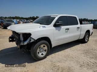 2022 Ram 1500 with VIN 1C6RRENG5NN241263, listed as a Copart auction lot 67242344 with 83,443 mi miles and Salvage title. Bid and sale history available at DreamBid. Image 1.