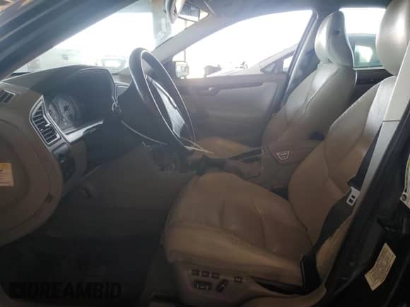 2005 Volvo S60 с VIN YV1RS592952428884, выставлен на аукционе Copart как лот 64216895 с пробегом 118 097 миль миль и Списание • Salvage title. История ставок и продаж доступна на DreamBid. Изображение 7.
