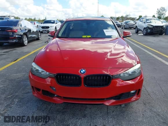 2013 BMW 3 Series 328i xDrive с VIN WBA3B3C57DF540929, выставлен на аукционе IAAI как лот 40829557 с пробегом 133 351 миль миль и . История ставок и продаж доступна на DreamBid. Изображение 12.