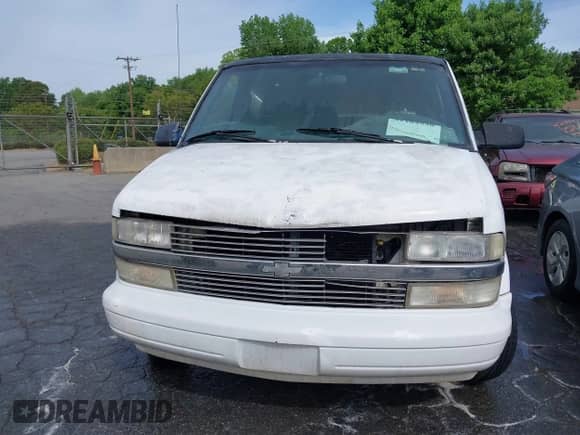1996 Chevrolet Astro with VIN 1GNDM19W2TB139016, listed as a IAAI auction lot 42104930 with 255,663 mi miles and . Bid and sale history available at DreamBid. Image 6.
