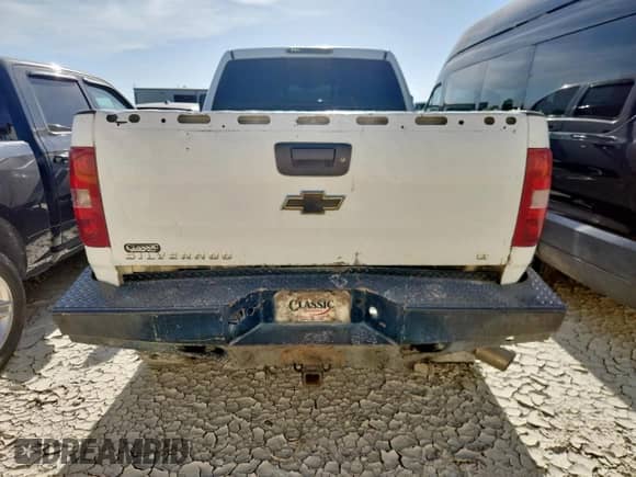 2009 Chevrolet Silverado 2500HD LT с VIN 1GCHK53KX9F191041, выставлен на аукционе Copart как лот 65538235 с пробегом Не указан миль и Списание • Salvage title. История ставок и продаж доступна на DreamBid. Изображение 6.