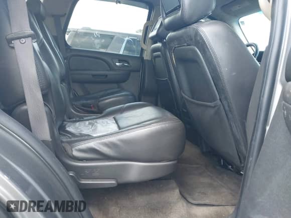 2009 Chevrolet Tahoe LTZ с VIN 1GNFK33049R265070, выставлен на аукционе IAAI как лот 42769393 с пробегом 278 222 миль миль и . История ставок и продаж доступна на DreamBid. Изображение 8.