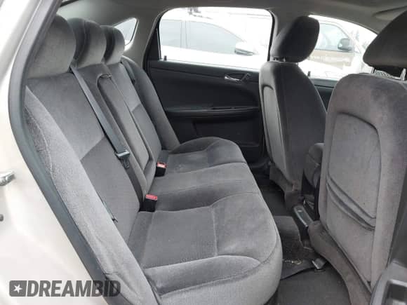 2010 Chevrolet Impala LT z VIN 2G1WB5EN7A1187600, wystawiony jako IAAI lot #42773140 z przebiegiem 178 430 mil mil oraz . Historia ofert i sprzedaży dostępna na DreamBid. Obrazek 8.