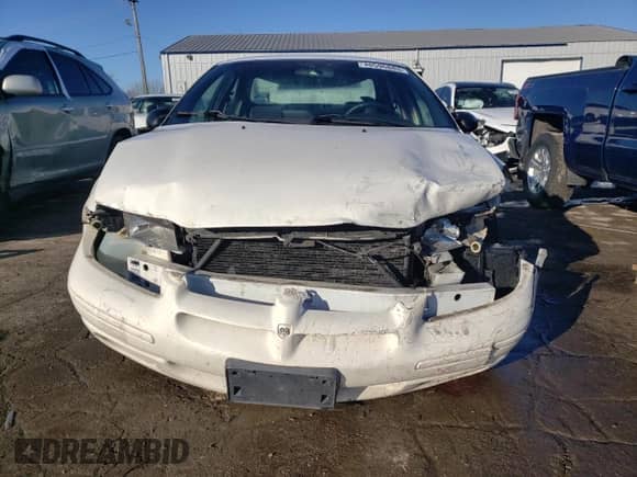 2000 Dodge Stratus SE with VIN 1B3EJ46X4YN197382, listed as a Copart auction lot 51419514 with 119,637 mi miles and Non repairable. Bid and sale history available at DreamBid. Image 5.