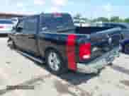 2017 Ram 1500 Big Horn z VIN 1C6RR6LTXHS639452, wystawiony jako IAAI lot #42508678 z przebiegiem 132 436 mil mil oraz . Historia ofert i sprzedaży dostępna na DreamBid. Obrazek 3.