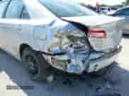 2013 Toyota Camry LE z VIN 4T1BD1FK1DU070466, wystawiony jako IAAI lot #42118169 z przebiegiem 144 680 mil mil oraz . Historia ofert i sprzedaży dostępna na DreamBid. Obrazek 6.