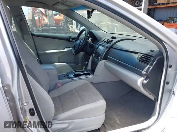 2013 Toyota Camry LE z VIN 4T1BD1FK1DU065025, wystawiony jako IAAI lot #42749481 z przebiegiem 88 374 mil mil oraz . Historia ofert i sprzedaży dostępna na DreamBid. Obrazek 5.