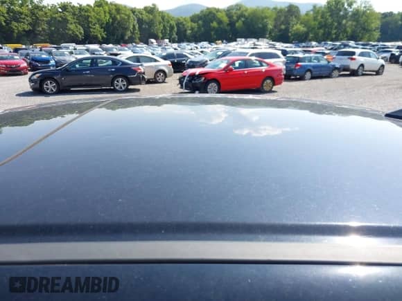 2015 Honda Accord Touring z VIN 1HGCR6F74FA005541, wystawiony jako IAAI lot #42694286 z przebiegiem 285 647 mil mil oraz . Historia ofert i sprzedaży dostępna na DreamBid. Obrazek 20.