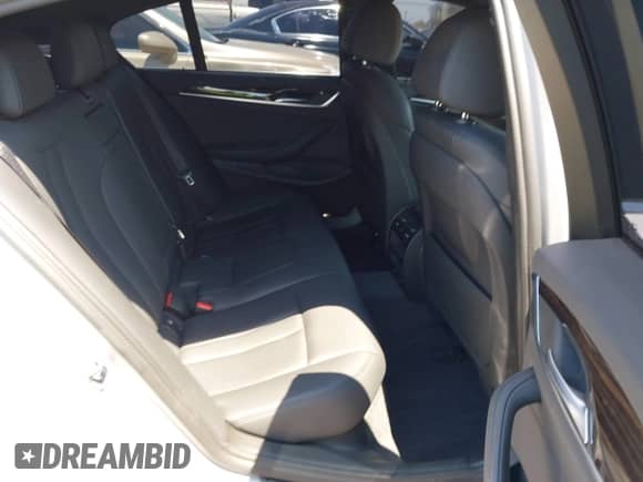 2019 BMW 5 Series 530e с VIN WBAJA9C56KB392693, выставлен на аукционе IAAI как лот 42757442 с пробегом 35 679 миль миль и . История ставок и продаж доступна на DreamBid. Изображение 8.