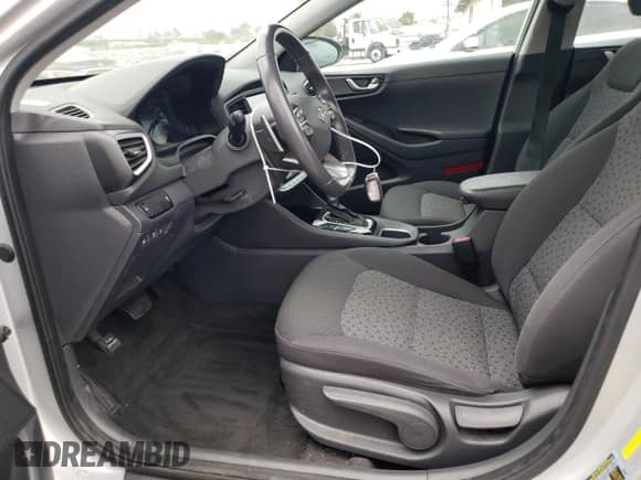 2019 Hyundai Ioniq с VIN KMHC65LD4KU105610, выставлен на аукционе Copart как лот 55694004 с пробегом 47 738 миль миль и Списание • Salvage title. История ставок и продаж доступна на DreamBid. Изображение 7.