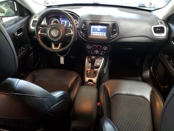 2017 Jeep Compass Latitude с VIN 3C4NJDBBXHT664491, выставлен на аукционе Copart как лот 87101795 с пробегом 100 900 миль миль и Списание • Salvage title. История ставок и продаж доступна на DreamBid. Изображение 8.