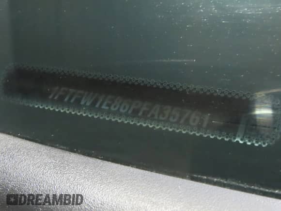 2023 Ford F-150 XL z VIN 1FTFW1E86PFA35761, wystawiony jako Copart lot #84470045 z przebiegiem 78 464 mil mil oraz Szkoda całkowita • Salvage title. Historia ofert i sprzedaży dostępna na DreamBid. Obrazek 10.