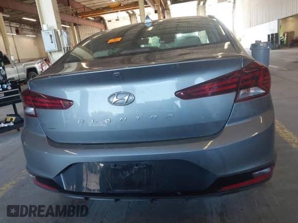 2019 Hyundai Elantra SEL z VIN 5NPD84LF1KH460453, wystawiony jako IAAI lot #42697097 z przebiegiem 24 926 mil mil oraz . Historia ofert i sprzedaży dostępna na DreamBid. Obrazek 15.