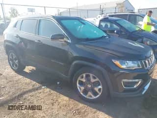 2019 Jeep Compass Limited with VIN 3C4NJDCBXKT679305, listed as a IAAI auction lot 43059390 with 59,547 mi miles and . Bid and sale history available at DreamBid. Image 1.
