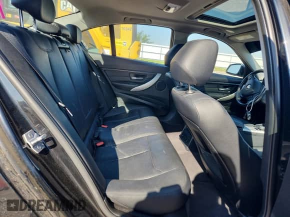 2013 BMW 3 Series 328i xDrive с VIN WBA3B5G50DNS00453, выставлен на аукционе Copart как лот 86473125 с пробегом 95 912 миль миль и Чистый • Clean title. История ставок и продаж доступна на DreamBid. Изображение 10.