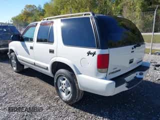 2000 Chevrolet Blazer LT с VIN 1GNDT13W6Y2393525, выставлен на аукционе IAAI как лот 43421978 с пробегом 174 388 миль миль и . История ставок и продаж доступна на DreamBid. Изображение 3.