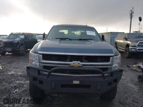 2010 Chevrolet Silverado 3500HD with VIN 1GC4K1B64AF108669, listed as a IAAI auction lot 41289721 with 206,448 mi miles and . Bid and sale history available at DreamBid. Image 12.