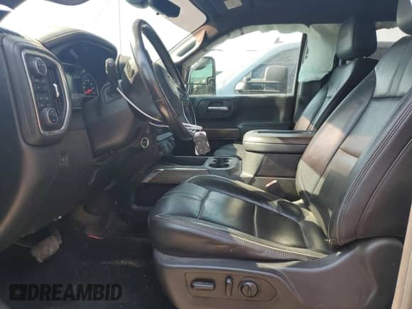 2020 Chevrolet Silverado 3500HD High Country с VIN 1GC4YVEY1LF337672, выставлен на аукционе Copart как лот 62410355 с пробегом 179 810 миль миль и Списание • Salvage title. История ставок и продаж доступна на DreamBid. Изображение 7.