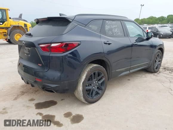 2020 Chevrolet Blazer RS with VIN 3GNKBKRS9LS669925, listed as a IAAI auction lot 42389726 with 78,272 mi miles and . Bid and sale history available at DreamBid. Image 4.