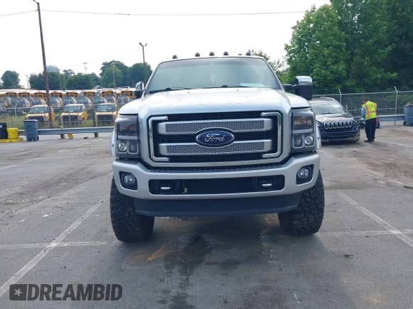 2015 Ford F-250 Lariat z VIN 1FT7W2BT3FEA37930, wystawiony jako IAAI lot #42492049 z przebiegiem 108 256 mil mil oraz . Historia ofert i sprzedaży dostępna na DreamBid. Obrazek 12.