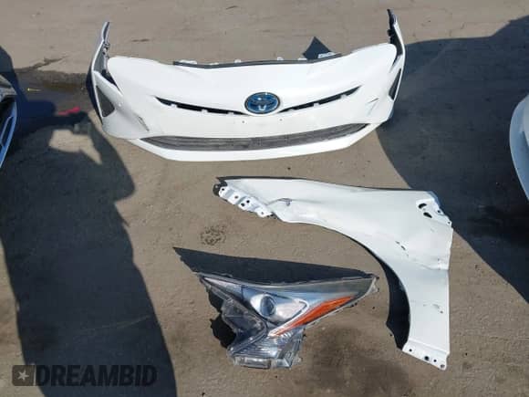 2018 Toyota Prius Two with VIN JTDKBRFUXJ3058120, listed as a IAAI auction lot 43289991 with 116,070 mi miles and . Bid and sale history available at DreamBid. Image 12.