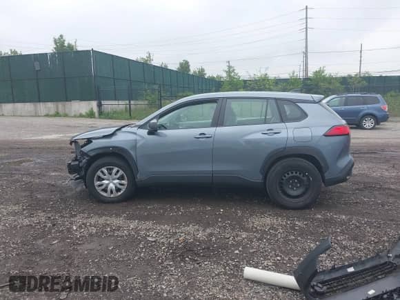 2022 Toyota Corolla Cross L with VIN 7MUAAABG0NV024424, listed as a IAAI auction lot 42261227 with 20,171 mi miles and . Bid and sale history available at DreamBid. Image 14.