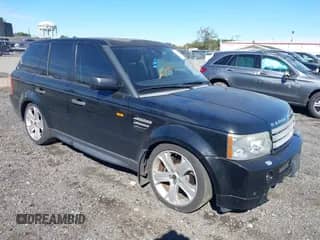 2006 Land Rover Range Rover Sport SC z VIN SALSH23436A914380, wystawiony jako IAAI lot #43435688 z przebiegiem 178 175 mil mil oraz . Historia ofert i sprzedaży dostępna na DreamBid. Obrazek 1.
