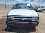 1995 Chevrolet S-10 LS с VIN 1GCCS19Z9S8262487, выставлен на аукционе IAAI как лот 42671024 с пробегом 227 670 миль миль и . История ставок и продаж доступна на DreamBid. Изображение 12.