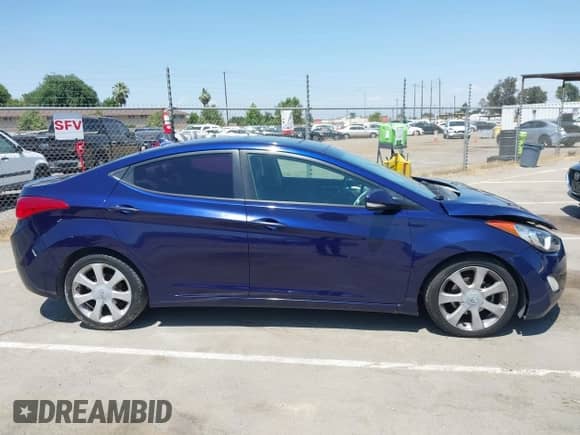 2013 Hyundai Elantra GLS z VIN 5NPDH4AEXDH324223, wystawiony jako IAAI lot #42467350 z przebiegiem 177 304 mil mil oraz . Historia ofert i sprzedaży dostępna na DreamBid. Obrazek 13.