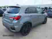 2023 Mitsubishi Outlander ES z VIN JA4ARUAU0PU016991, wystawiony jako IAAI lot #42406548 z przebiegiem 25 351 mil mil oraz . Historia ofert i sprzedaży dostępna na DreamBid. Obrazek 4.