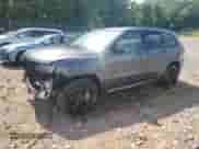 2021 Jeep Grand Cherokee Trackhawk z VIN 1C4RJFN93MC757896, wystawiony jako Copart lot #64594125 z przebiegiem 9 400 mil mil oraz Szkoda całkowita • Salvage title. Historia ofert i sprzedaży dostępna na DreamBid. Obrazek 1.