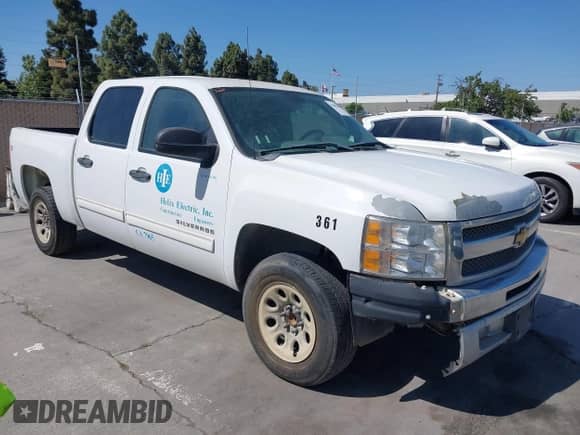 2012 Chevrolet Silverado 1500 LS z VIN 3GCPCREA5CG195542, wystawiony jako IAAI lot #42394304 z przebiegiem 246 628 mil mil oraz . Historia ofert i sprzedaży dostępna na DreamBid. Obrazek 1.