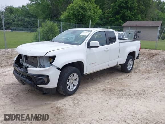 2021 Chevrolet Colorado 2WD LT z VIN 1GCHSCEA8M1205131, wystawiony jako IAAI lot #42273672 z przebiegiem 84 711 mil mil oraz . Historia ofert i sprzedaży dostępna na DreamBid. Obrazek 2.