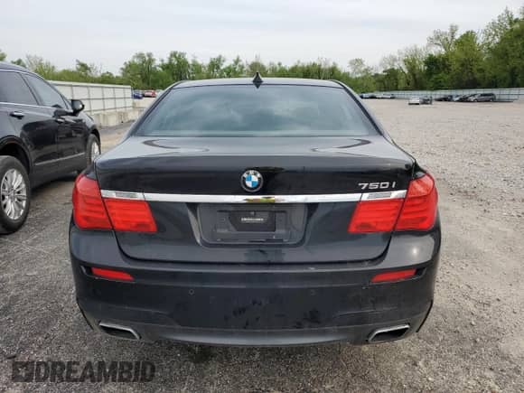 2011 BMW 7 Series 750i xDrive with VIN WBAKC6C57BC395383, listed as a Copart auction lot 53010544 with 110,107 mi miles and Salvage title. Bid and sale history available at DreamBid. Image 6.