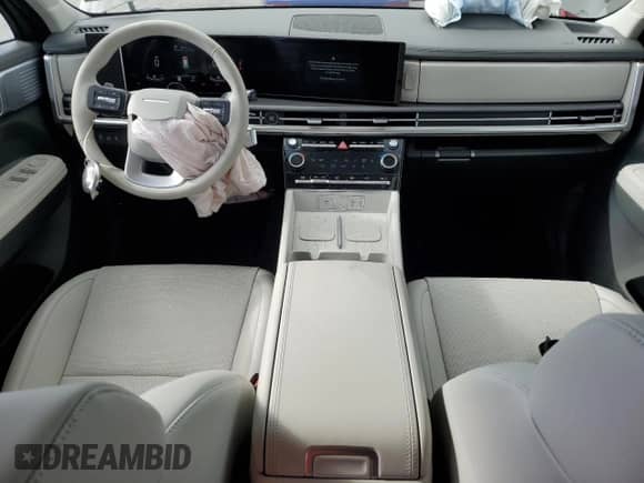 2025 Hyundai Santa Fe SEL with VIN 5NMP2DG17SH057328, listed as a Copart auction lot 70298015 with 648 mi miles and Salvage title. Bid and sale history available at DreamBid. Image 8.