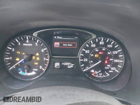 2014 Nissan Pathfinder Platinum Hybrid with VIN 5N1CR2MN9EC648734, listed as a IAAI auction lot 41471917 with 140,894 mi miles and . Bid and sale history available at DreamBid. Image 7.