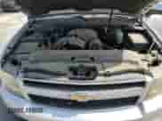 2010 Chevrolet Suburban LT z VIN 1GNUCJE04AR216753, wystawiony jako Copart lot #72060635 z przebiegiem 154 206 mil mil oraz Czysty tytuł • Clean title. Historia ofert i sprzedaży dostępna na DreamBid. Obrazek 12.