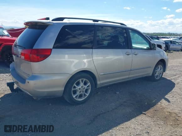 2004 Toyota Sienna XLE z VIN 5TDZA22C64S073061, wystawiony jako IAAI lot #43177915 z przebiegiem 218 235 mil mil oraz . Historia ofert i sprzedaży dostępna na DreamBid. Obrazek 4.