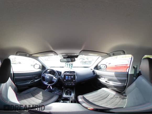 2022 Mitsubishi Outlander SE z VIN JA4APVAU6NU013439, wystawiony jako IAAI lot #41839618 z przebiegiem 35 306 mil mil oraz . Historia ofert i sprzedaży dostępna na DreamBid. Obrazek 19.