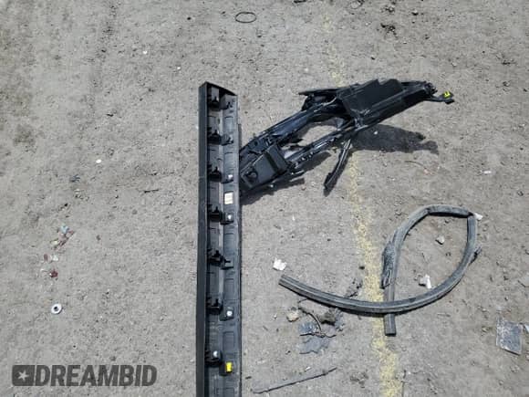 2024 Toyota Sienna Platinum с VIN 5TDERKEC8RS224914, выставлен на аукционе Copart как лот 65552915 с пробегом 11 438 миль миль и Списание • Salvage title. История ставок и продаж доступна на DreamBid. Изображение 13.