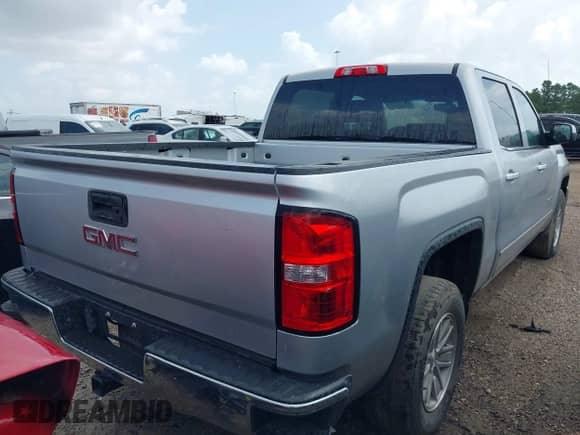 2018 GMC Sierra 1500 SLE с VIN 3GTP1MECXJG227456, выставлен на аукционе IAAI как лот 42452349 с пробегом 106 083 миль миль и . История ставок и продаж доступна на DreamBid. Изображение 4.