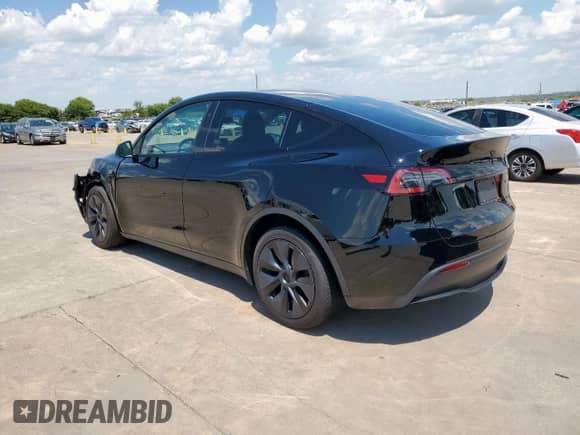 2024 Tesla Model Y Long Range with VIN 7SAYGAEE0RF159224, listed as a Copart auction lot 68552555 with 20,077 mi miles and Clean title. Bid and sale history available at DreamBid. Image 2.