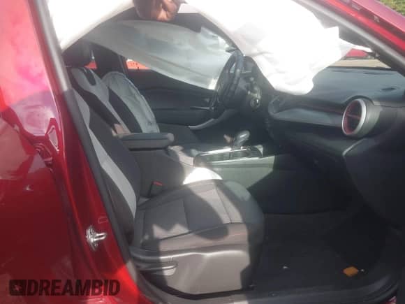 2024 Chevrolet Trax 1RS with VIN KL77LGE27RC173547, listed as a IAAI auction lot 42777228 with 29,858 mi miles and . Bid and sale history available at DreamBid. Image 5.