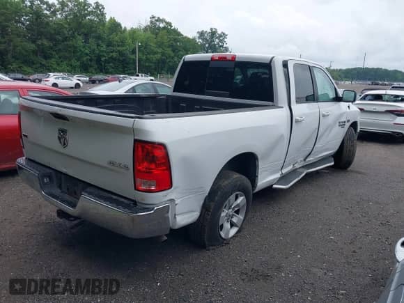 2019 Ram 1500 Big Horn z VIN 1C6RR7TT7KS662670, wystawiony jako IAAI lot #42707654 z przebiegiem 96 451 mil mil oraz . Historia ofert i sprzedaży dostępna na DreamBid. Obrazek 4.