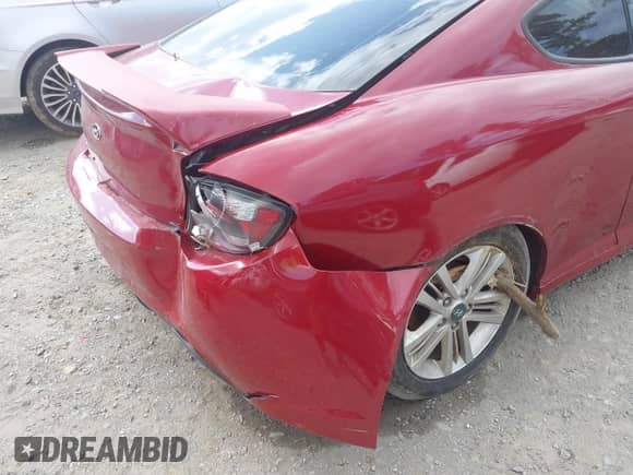 2008 Hyundai Tiburon GS с VIN KMHHM66D48U276993, выставлен на аукционе IAAI как лот 42944980 с пробегом 119 798 миль миль и . История ставок и продаж доступна на DreamBid. Изображение 6.