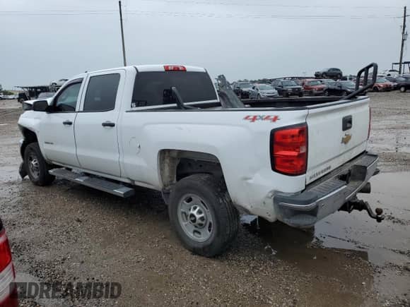 2017 Chevrolet Silverado 2500HD Work Truck z VIN 1GC1KUEY3HF224084, wystawiony jako Copart lot #71694455 z przebiegiem 132 441 mil mil oraz Nie do naprawy • Non repairable. Historia ofert i sprzedaży dostępna na DreamBid. Obrazek 2.
