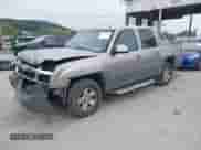 2002 Chevrolet Avalanche with VIN 3GNEK13T12G216666, listed as a IAAI auction lot 43038291 with 166,367 mi miles and . Bid and sale history available at DreamBid. Image 2.