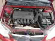 2008 Toyota Corolla CE z VIN 2T1BR32E38C875910, wystawiony jako IAAI lot #43566941 z przebiegiem 215 306 mil mil oraz . Historia ofert i sprzedaży dostępna na DreamBid. Obrazek 10.